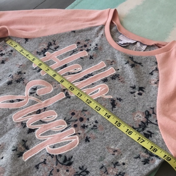 BCBGirls Hello Sleep Sweatshirt Lounge Top Floral Pink Raglan Size L 14/16 - Picture 8 of 9